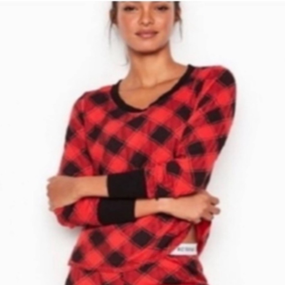 Victoria’s Secret Buffalo Plaid Long Sleeve Pajama Top